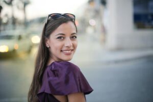 Simple Face Care Routine for a Woman in 5 Mins