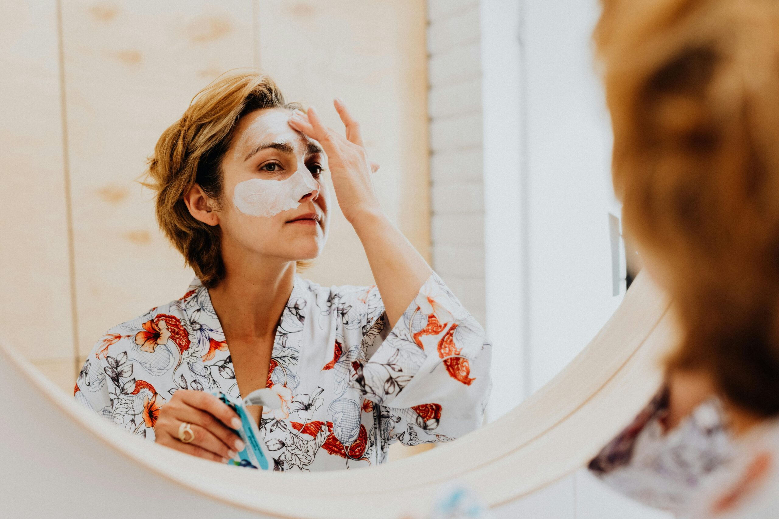 Prevent Early Signs of Aging with Minimal Products