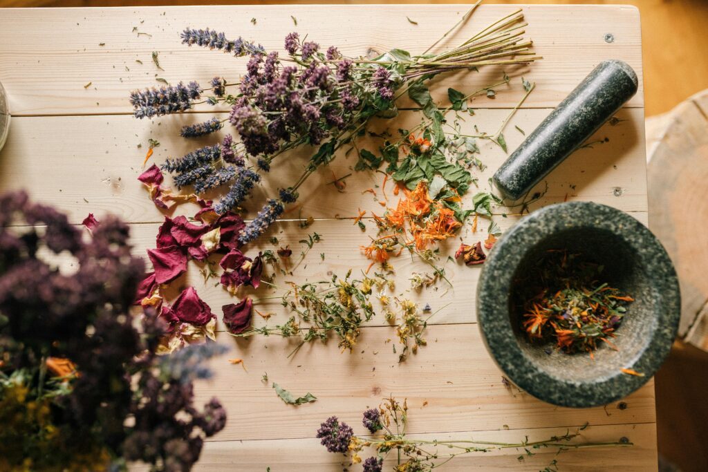 natural home remedies to treat pimples